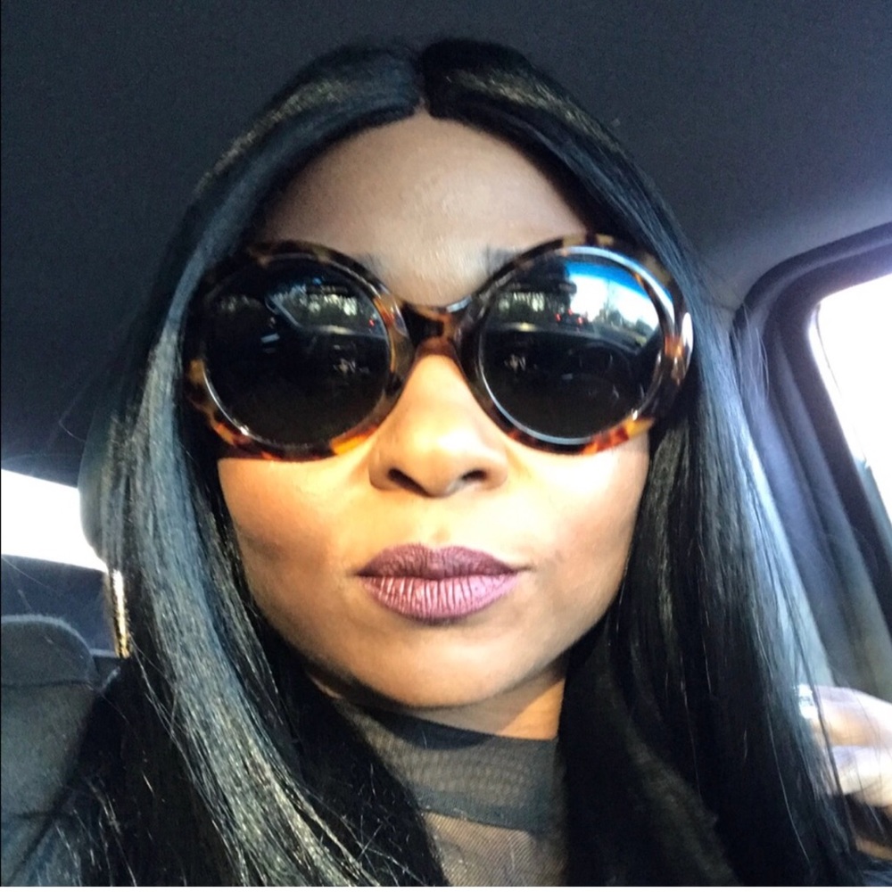 Vintage Tortoise Shell Gucci Sunglasses - Picture 5 of 5